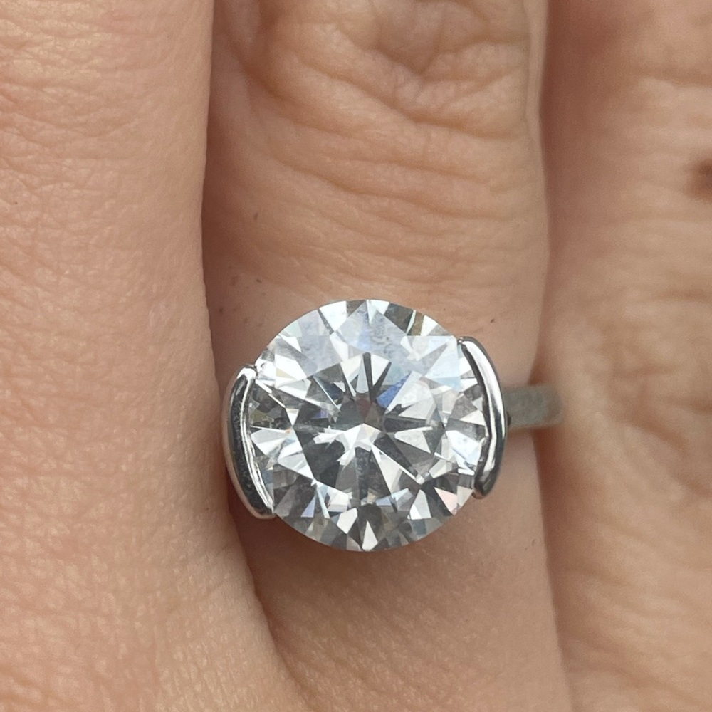 3 carat half bezel moissanite diamond engagement ring - Picture 3 of 12